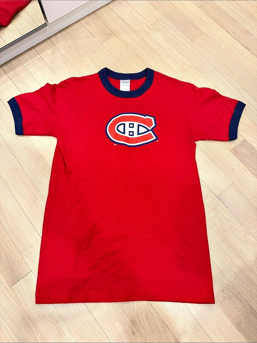 Starter Montreal Canadiens Logo Tee in Red & Blue Size Small Like New